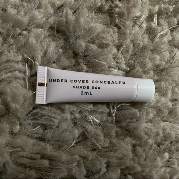 Pretty Vulgar undercover concealer shade #60 - Picture 2 of 2